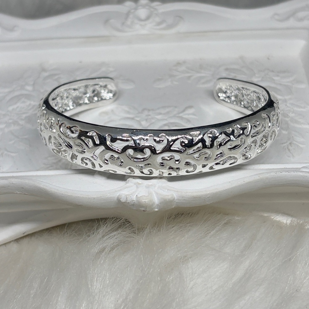 Sterling Silver Floral Filigree Bangle Bracelet versatile romantic desert market